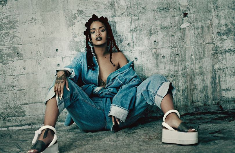 rihanna-by-paolo-roversi-for-i-d-magazine-pre-spring-2015-810x528